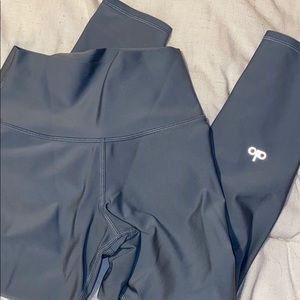 Alo yoga leggings